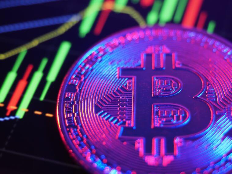 Crypto start de dag met lichte daling terwijl Bitcoin ETF uitstroomt